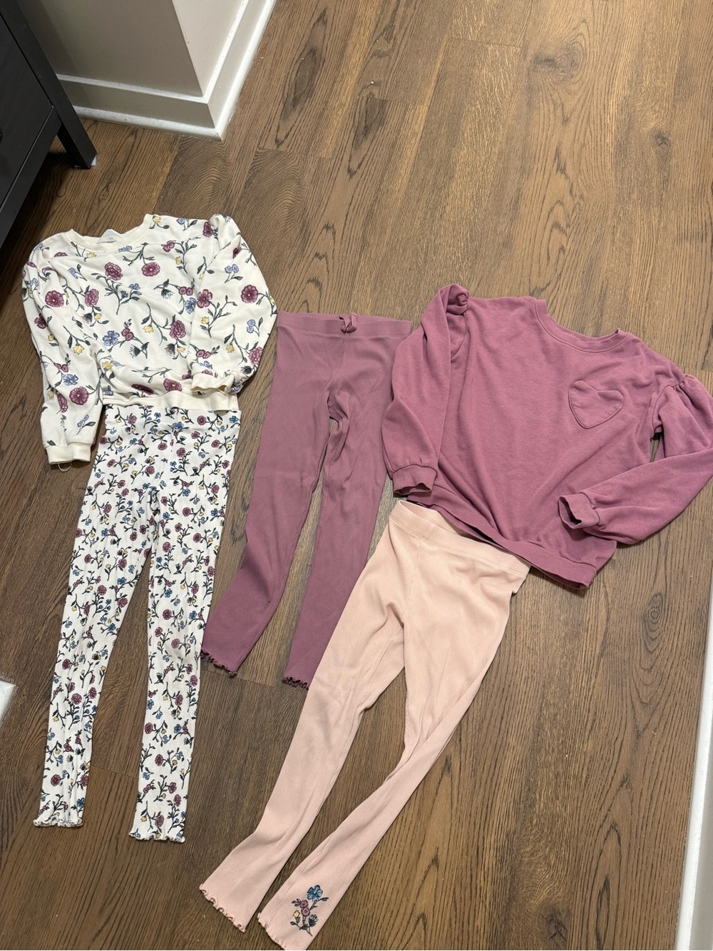 H&M Cream Floral and Mauve Girls 5-piece mix and match sets